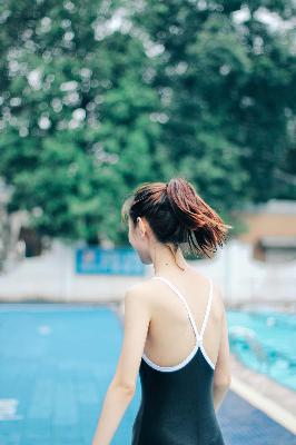 教室停电插班花原文小说